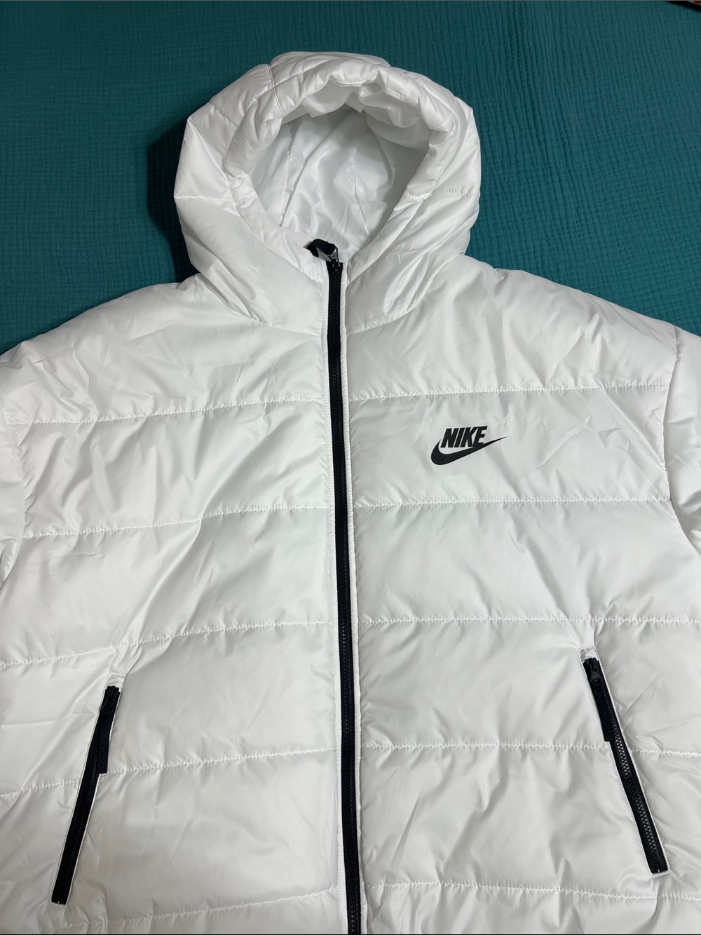 NWT Nike Sportswear Therma-FIT Repel Women's Hooded Puffer Jacket White